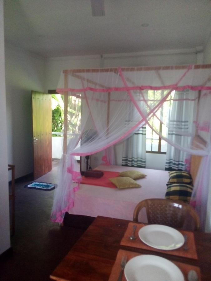 Villa Maleena Hikkaduwa Extérieur photo