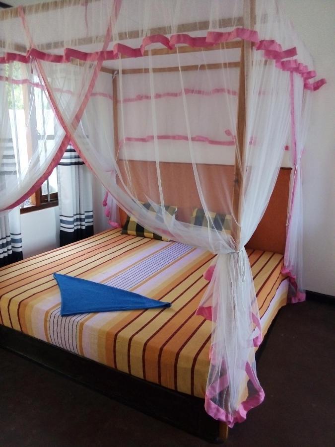 Villa Maleena Hikkaduwa Extérieur photo