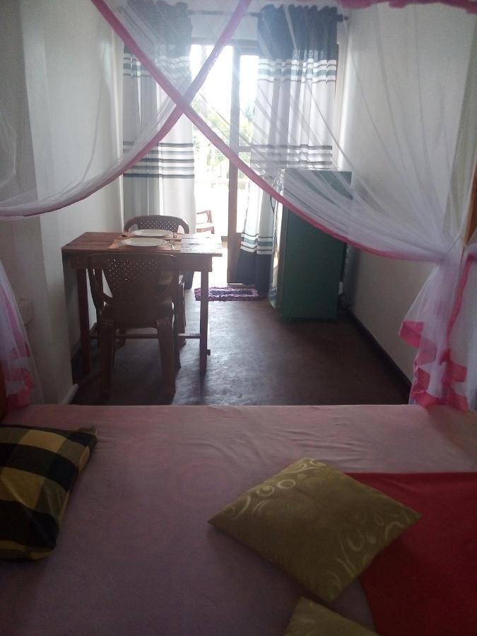 Villa Maleena Hikkaduwa Extérieur photo